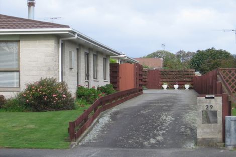 Photo of property in 29a Rewarewa Crescent, Waikanae, 5036