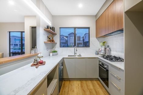 Photo of property in 32 Hea Road, Hobsonville, Auckland, 0616