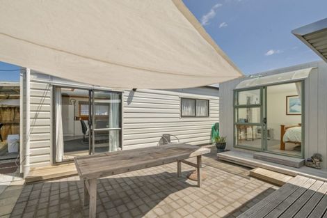 Photo of property in 11 Dotterel Place, Whitianga, 3510