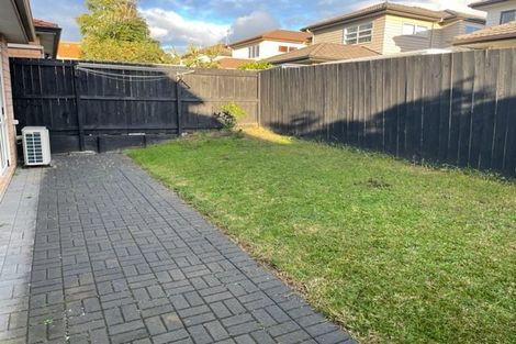 Photo of property in 28 Maypark Crescent, Flat Bush, Auckland, 2016