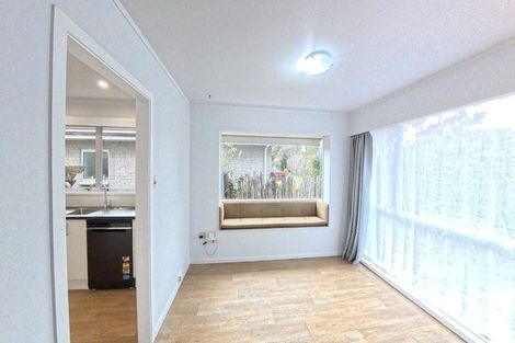 Photo of property in 11 Anaru Place, Awapuni, Palmerston North, 4412