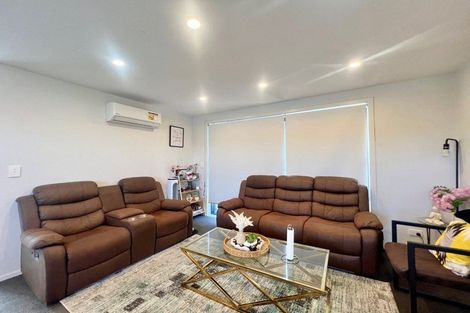 Photo of property in 10/1 Fruitvale Road, New Lynn, Auckland, 0600