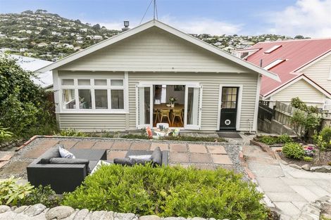 Photo of property in 8 Paisley Terrace, Karori, Wellington, 6012