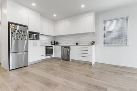 Photo of property in 25 Potter Avenue, Northcote, Auckland, 0627