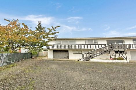 Photo of property in 681 Tay Street, Hawthorndale, Invercargill, 9810