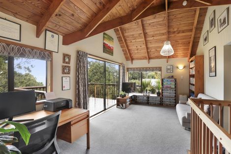 Photo of property in 40 Huia Road, Titirangi, Auckland, 0604