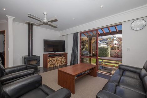 Photo of property in 71 Kings Drive, Wanaka, 9305