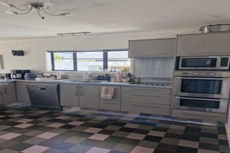 Photo of property in 66 Ngamotu Road, Spotswood, New Plymouth, 4310