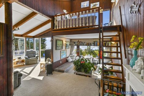 Photo of property in 211 Howard Road, Orere Point, Papakura, 2585