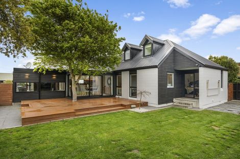 Photo of property in 9 Ringwood Place, Avonhead, Christchurch, 8042