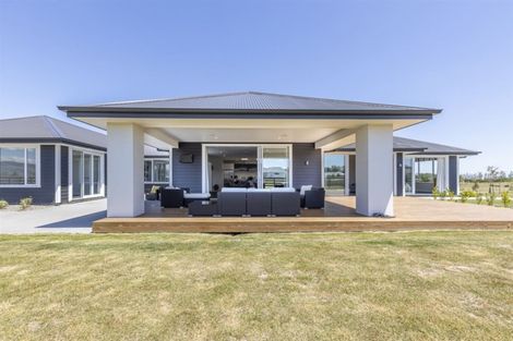 Photo of property in 33 Hartwell Drive, Kelvin Grove, Palmerston North, 4470