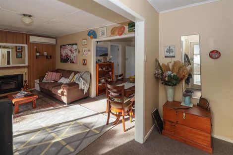 Photo of property in 14 Charles Road, Hannahs Bay, Rotorua, 3010