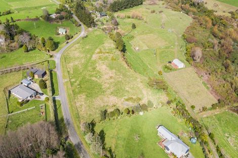 Photo of property in 288 North Manakau Road, Manakau, 5573