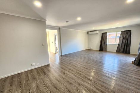 Photo of property in 20 Blackwood Drive, Wattle Downs, Auckland, 2103