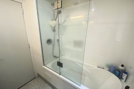 Photo of property in Fountain Court, 9/48 Oriental Parade, Oriental Bay, Wellington, 6011