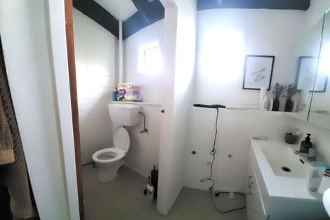 Photo of property in 129 Constable Street, Newtown, Wellington, 6021