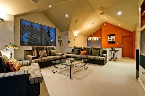 Photo of property in 16 Mayall Avenue, Beach Haven, Auckland, 0626