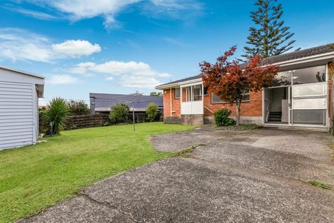 Photo of property in 70 Kaurilands Road, Titirangi, Auckland, 0604