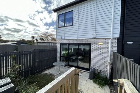 Photo of property in 1 Whati Lane, Henderson, Auckland, 0612