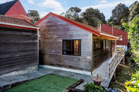 Photo of property in 10a Mersey Street, Island Bay, Wellington, 6023