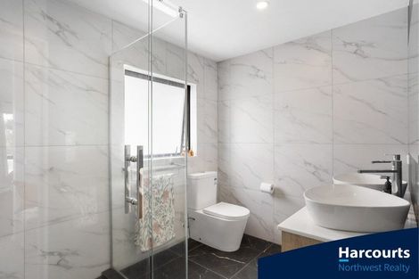 Photo of property in 1b Makora Road, Massey, Auckland, 0614