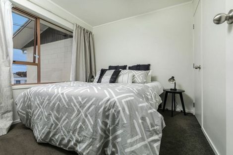 Photo of property in 1/744 Te Atatu Road, Te Atatu Peninsula, Auckland, 0610