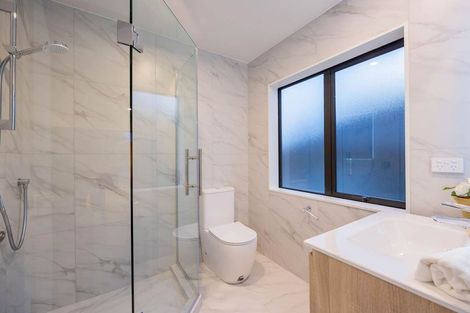 Photo of property in 35b Noall Street, Te Atatu Peninsula, Auckland, 0610