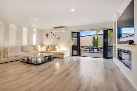 Photo of property in 37 Magellan Rise, Flagstaff, Hamilton, 3210