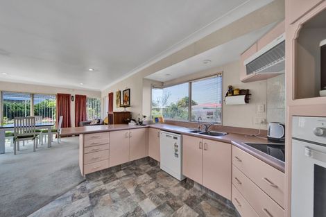 Photo of property in 189a Waihi Road, Hawera, 4610