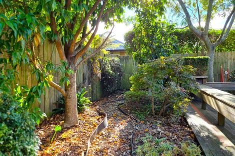 Photo of property in 32 Carroll Place, Owhata, Rotorua, 3010