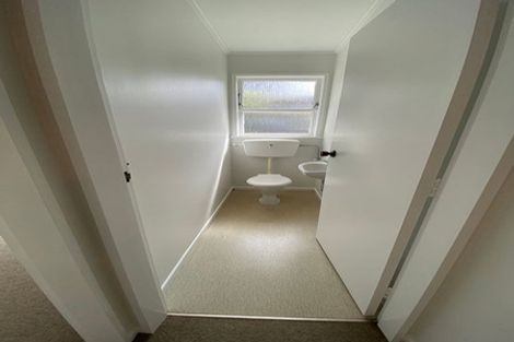 Photo of property in 1 Flint Way, Northland, Wellington, 6012