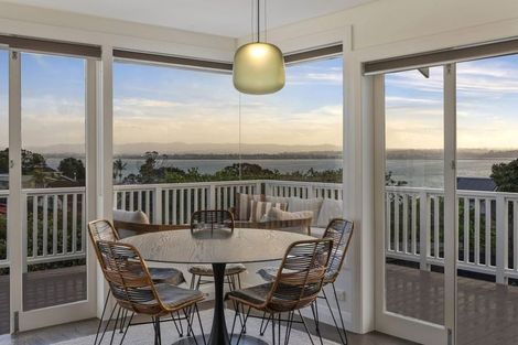 Photo of property in 120 Island Bay Road, Beach Haven, Auckland, 0626