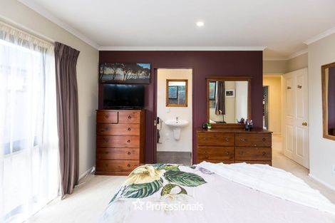 Photo of property in 2a Redwood Street, Elderslea, Upper Hutt, 5018