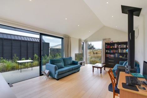 Photo of property in 13 Kotuku Lane, Jacks Point, Queenstown, 9371