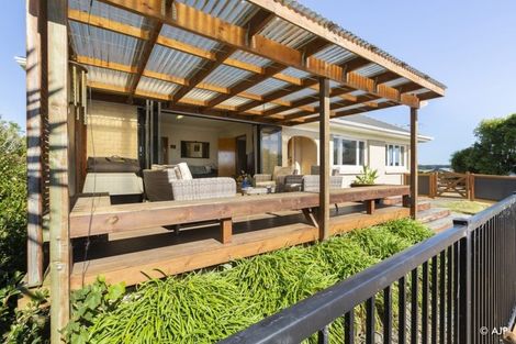 Photo of property in 42 Park Road, Waiuku, 2683