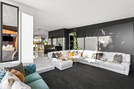 Photo of property in 7 Diamond Lane, Wanaka, 9305