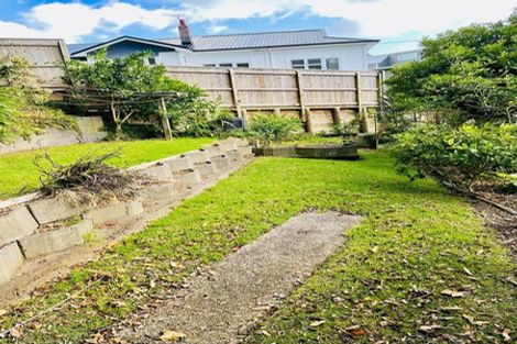 Photo of property in 88 Carrington Street, Lower Vogeltown, New Plymouth, 4310