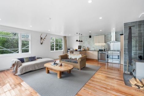 Photo of property in 11 Haywards Lane, Duvauchelle, 7581