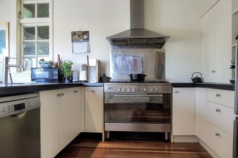 Photo of property in 33 Reuben Avenue, Brooklyn, Wellington, 6021