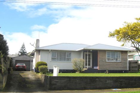Photo of property in 20 Rospeath Crescent, Spotswood, New Plymouth, 4310