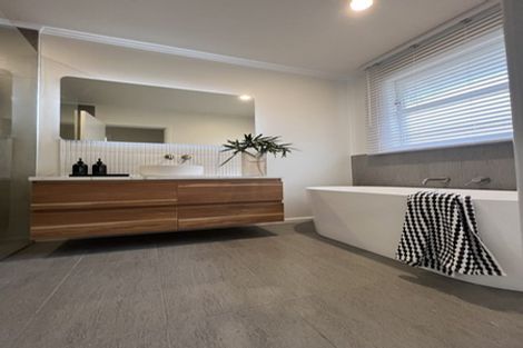 Photo of property in 13 Sundown Crescent, Melville, Hamilton, 3206