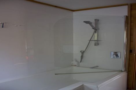 Photo of property in 47 Stillwater Crescent, Stillwater, Silverdale, 0993