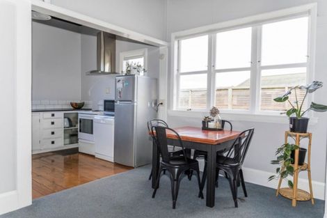 Photo of property in 22 King Street, Dannevirke, 4930