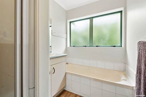 Photo of property in 23 George Crescent, Buckland, Pukekohe, 2677