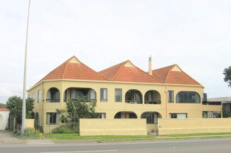 Photo of property in 207b Marine Parade, Mount Maunganui, 3116