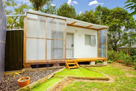 Photo of property in 51 Christmas Road, Manurewa, Auckland, 2102