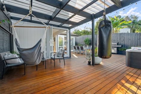 Photo of property in 12a Bledisloe Street, Cockle Bay, Auckland, 2014