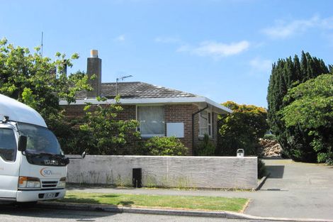 Photo of property in 4 Talltree Avenue, Avonhead, Christchurch, 8042