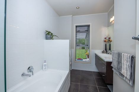 Photo of property in 5 Jennifer Place, Chartwell, Hamilton, 3210