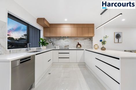 Photo of property in 1/7 Glen Road, Ranui, Auckland, 0612